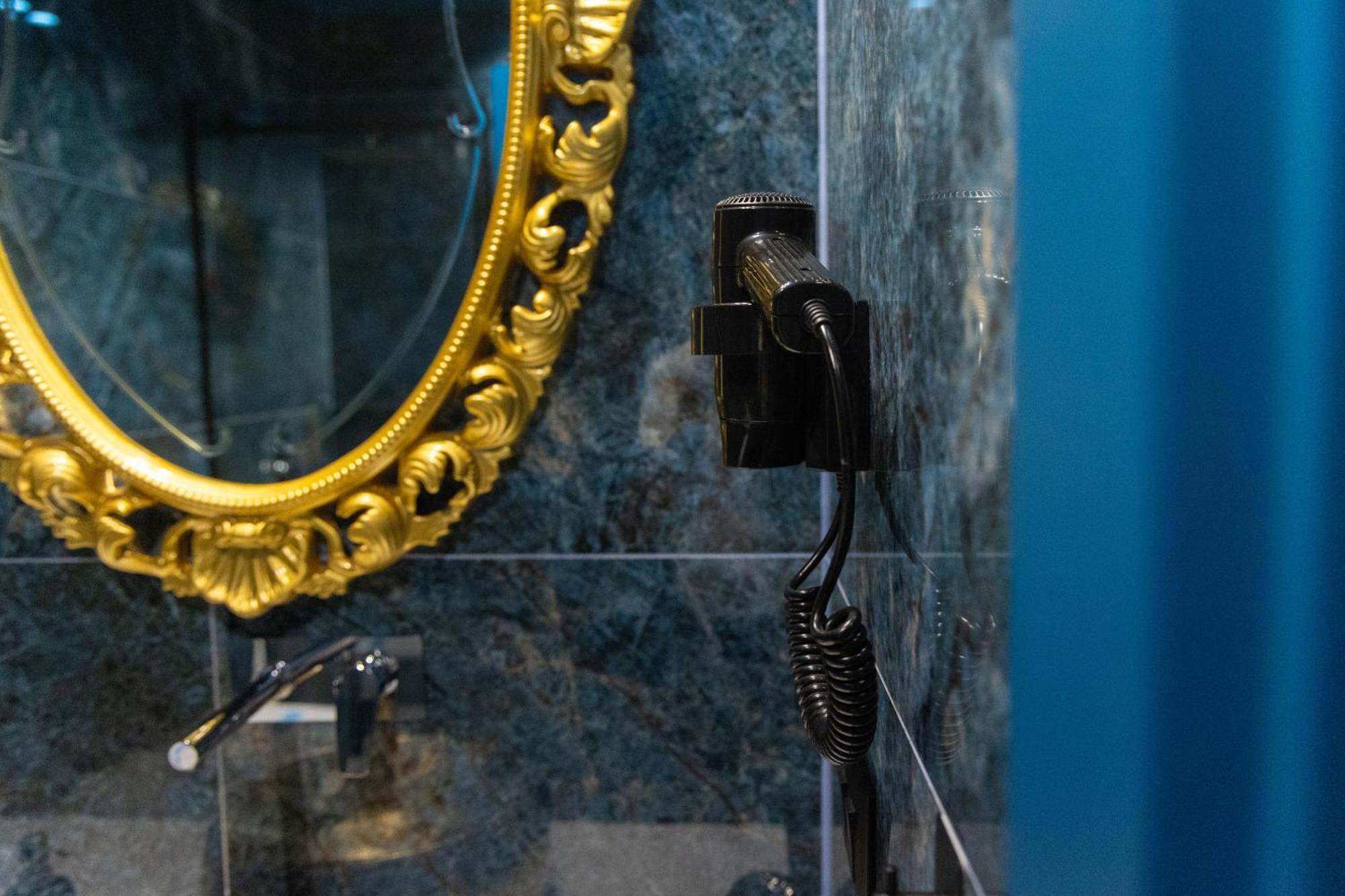 Mustafa Suites Vlorë Extérieur photo