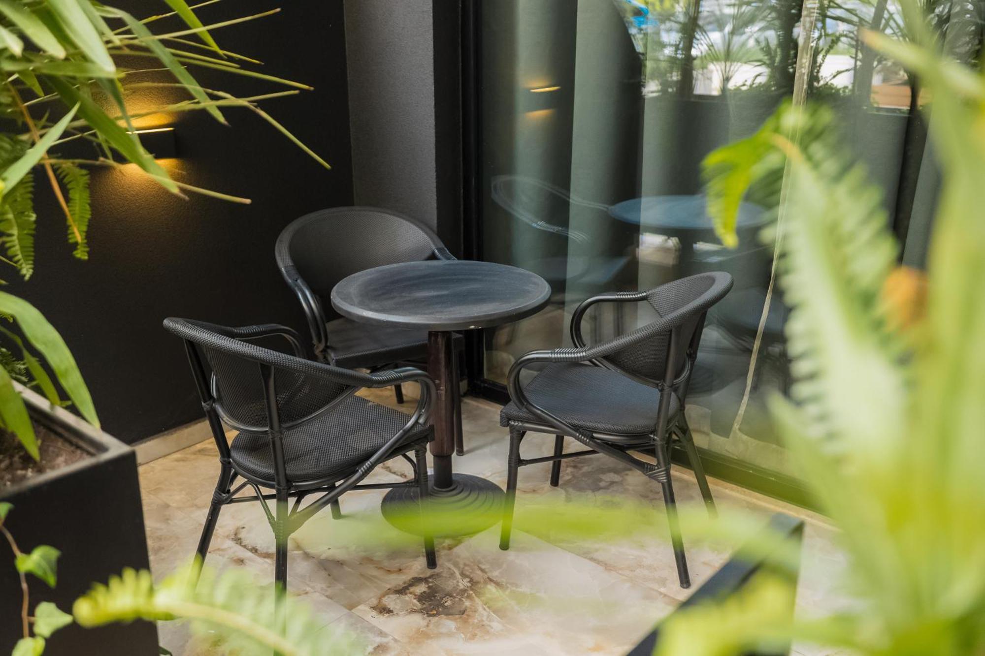 Mustafa Suites Vlorë Extérieur photo